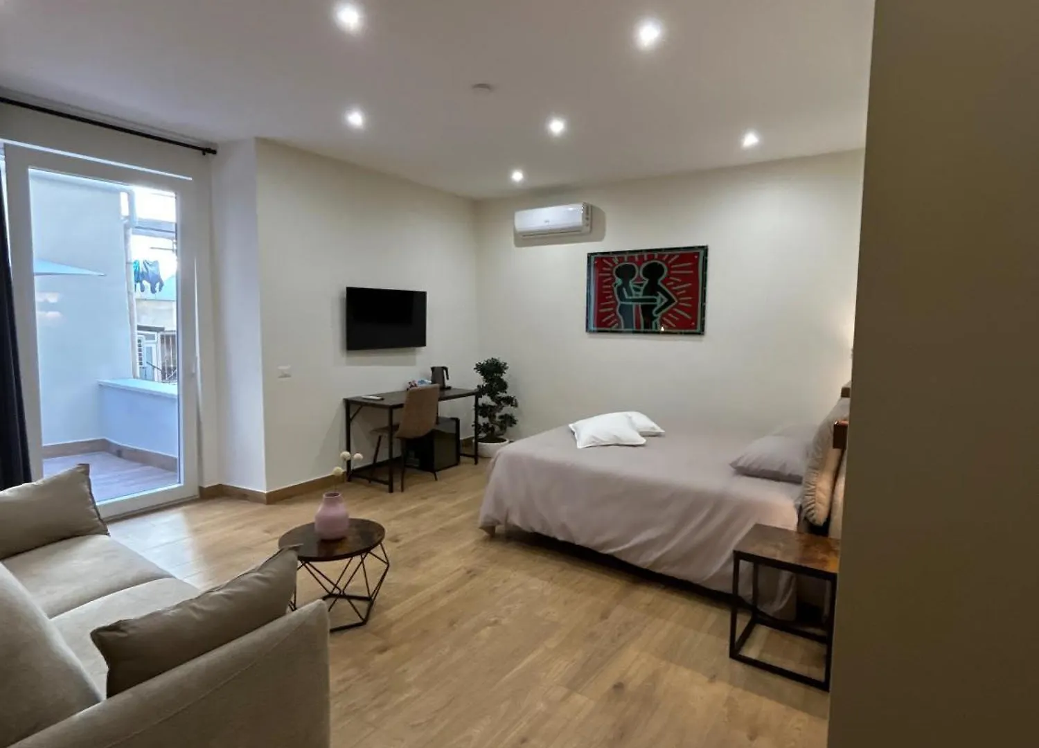 Somnia Luxury Rooms Naples 0*,